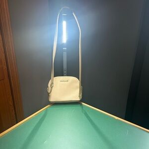 Steve Madden Elegant Cream Shoulder Bag